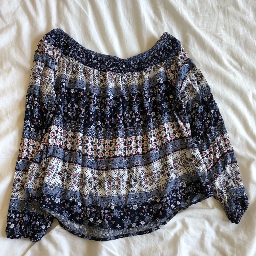 Off the shoulder girly tee